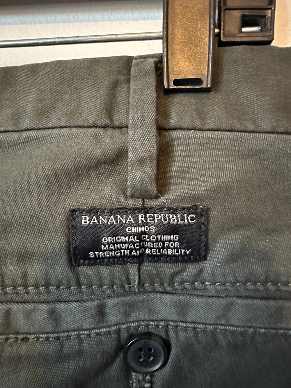 BANANA REPUBLIC Army Green Chino Pants Men's 38/32